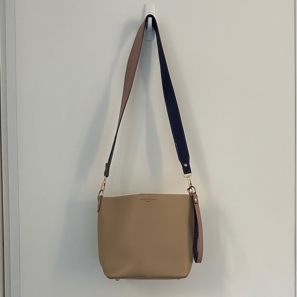 Chic Tan and Black Crossbody Bag